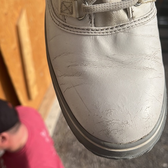 Size 10 boots - Picture 3 of 3